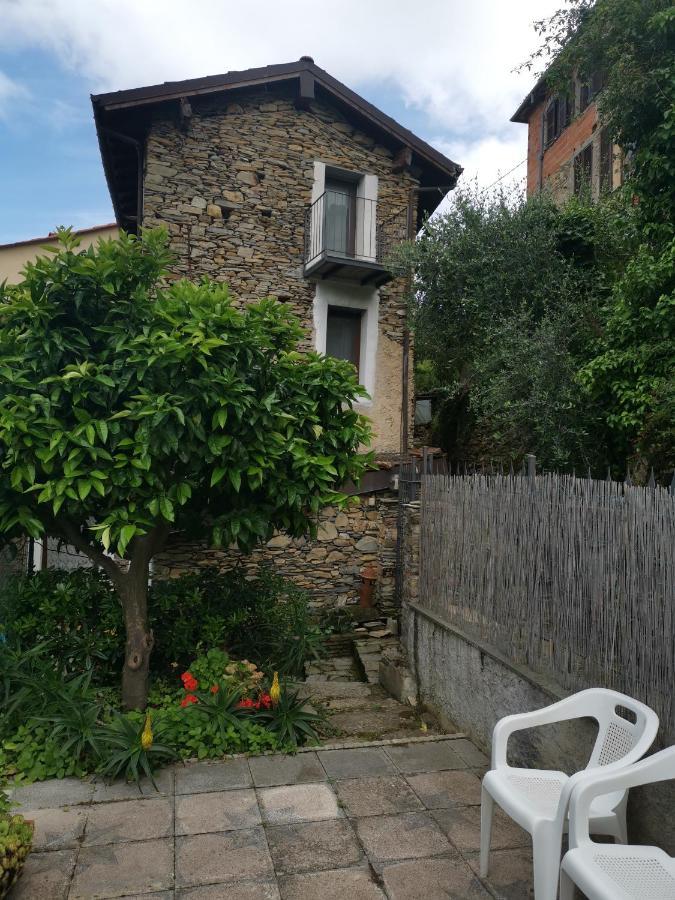 多尔切多Casa Davide别墅 外观 照片